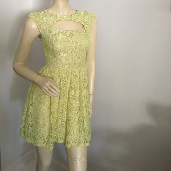 yellow and nude Lace cut out mini dress size small - Picture 1 of 8